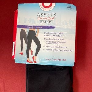 ASSETS Red Hot Label SPANX seamless leggings